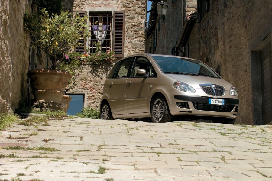  Lancia Musa (350) 2004 года  (фото 39 из 79)